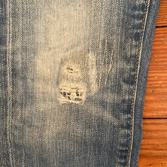 Lucky Brand Denim Jeans with embroidered detailing - Picture 2 of 6
